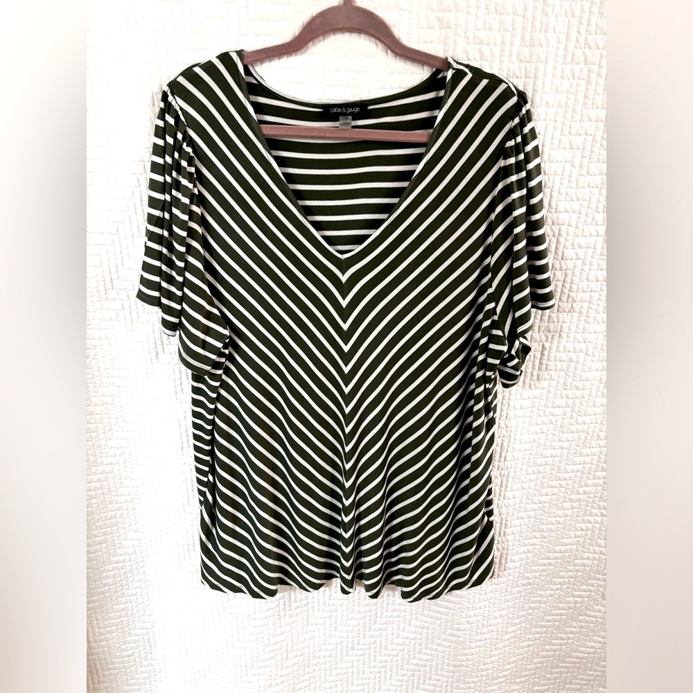 Women’s tunic top with flutter sleeves